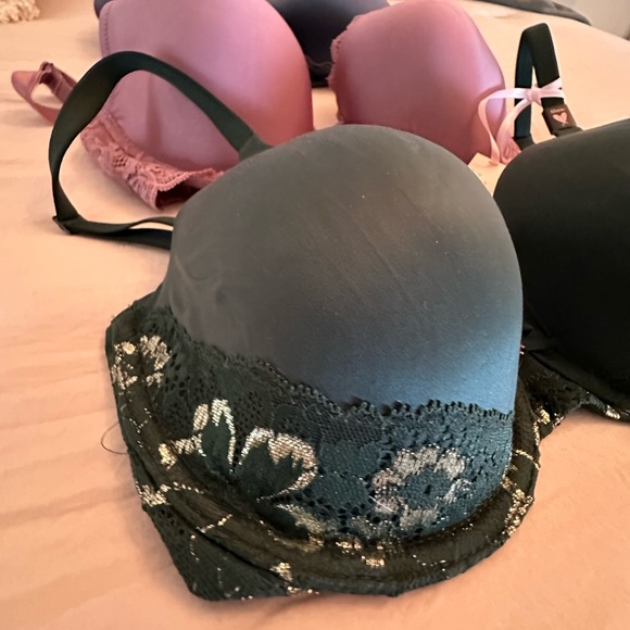 Victoria’s Secret bras set - Picture 6 of 8